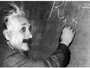 新華社評(píng)微信提現(xiàn)收費(fèi)：微服務(wù)別搞成雁過拔毛