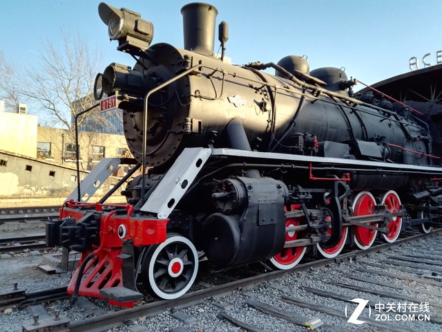 影音娛樂最強王者 華為攬閱M2 10.0評測(!)