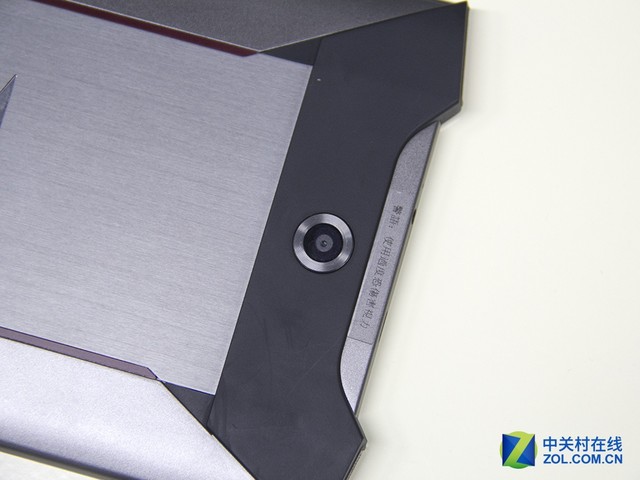 再掀游戲浪潮?掠奪者Predator 8評測