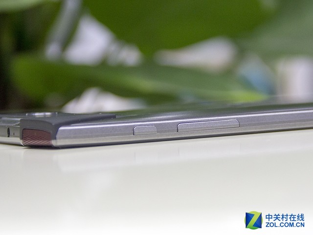 再掀游戲浪潮?掠奪者Predator 8評測