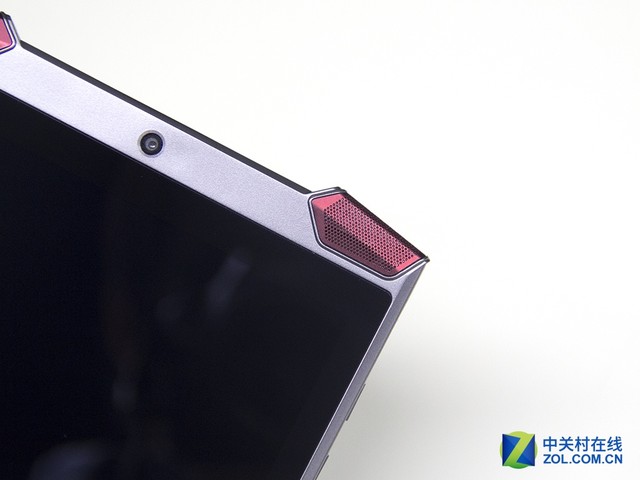 再掀游戲浪潮?掠奪者Predator 8評測