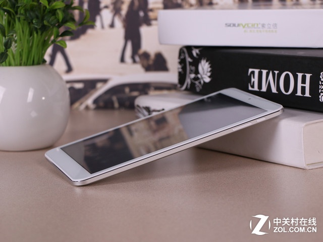 金屬風暴 索立信S89極速四核平板評測