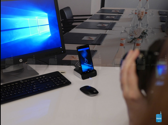 4GB內(nèi)存+驍龍820 HP Win10旗艦手機(jī)上手