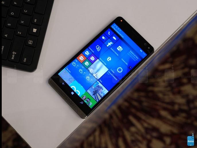 4GB內(nèi)存+驍龍820 HP Win10旗艦手機(jī)上手