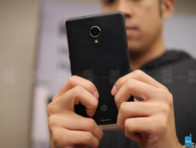 4GB內(nèi)存+驍龍820 HP Win10旗艦手機(jī)上手