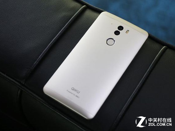 2000多塊錢能買啥？ 國產(chǎn)旗艦手機(jī)推薦 