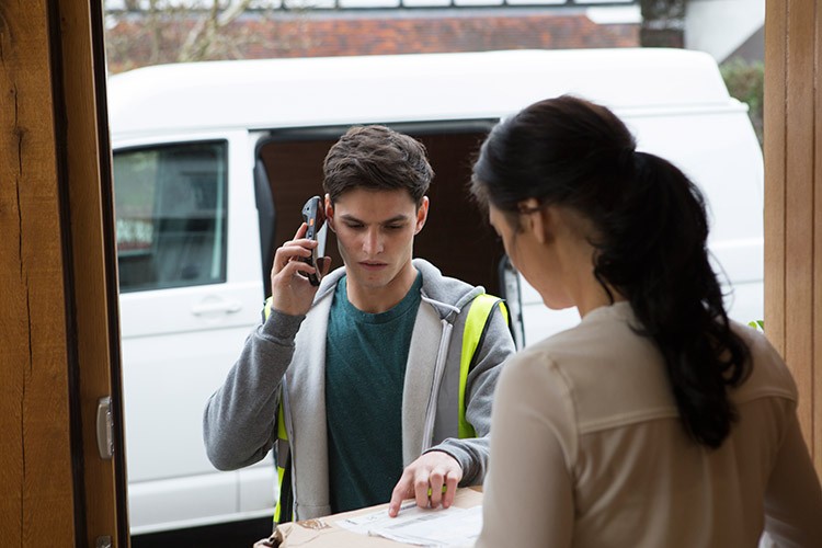 搭物聯(lián)網(wǎng)版Win10 松下FZ-F1手機(jī)展示