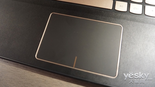 金光閃耀全球最輕薄 聯想YOGA 4S現場速評