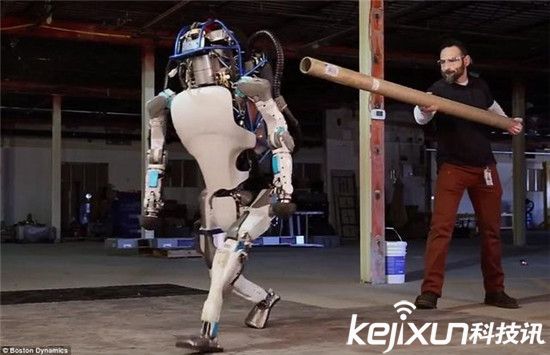 谷歌Altas這兩天震驚了世界:離機(jī)器人起義為時(shí)不遠(yuǎn)了