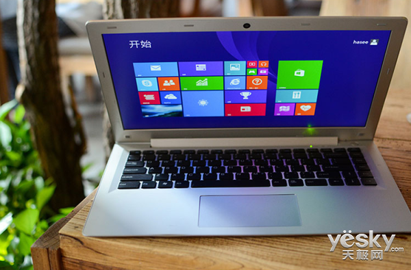 輕薄利落別具風(fēng)范 時(shí)尚型商務(wù)本編輯推薦