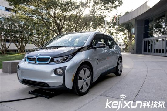 高通推新型無線充電技術(shù)：在路上給電動(dòng)汽車充電！