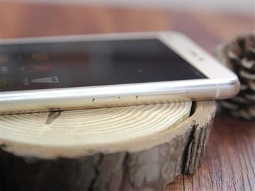 經典升級的小米4S評測 顏值握感出色結合 