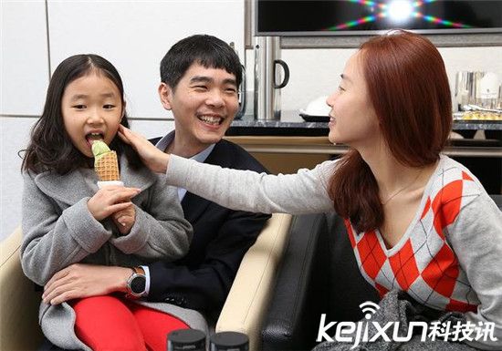 李世石AlphaGo人機大戰(zhàn)結(jié)束:阿爾法狗晉升圍棋九段