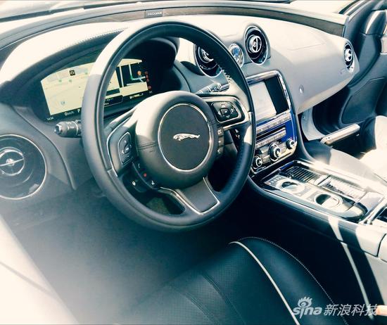 高德首款汽車導(dǎo)航硬件在捷豹路虎應(yīng)用