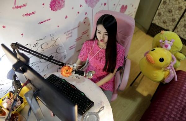 網(wǎng)絡(luò)直播火爆的是與非:播主自稱很少直播色情