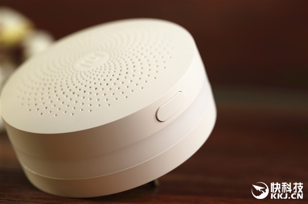 149元！小米第2代智能網關圖賞：高顏值麻子臉