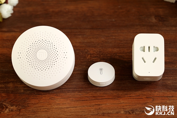 149元！小米第2代智能網關圖賞：高顏值麻子臉