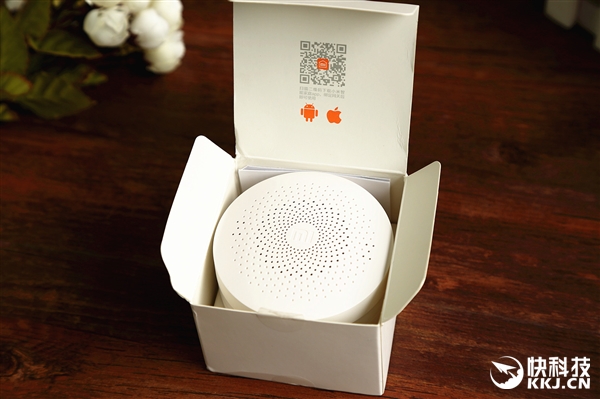 149元！小米第2代智能網關圖賞：高顏值麻子臉