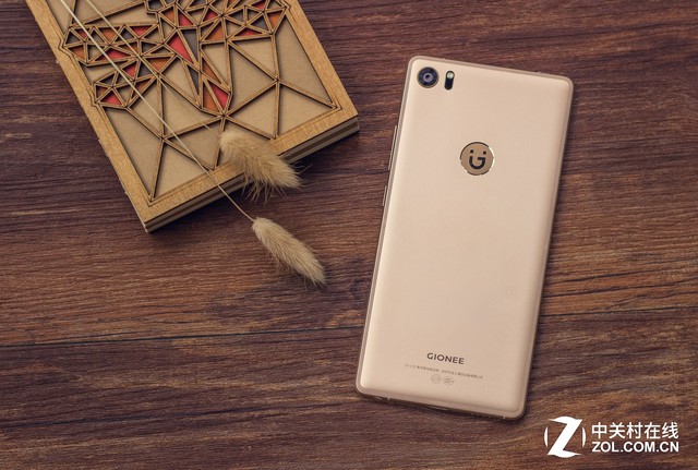 金立s8配合：市售金屬手機推薦 