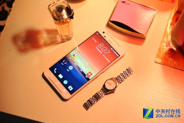 探索高雅的金屬藝術(shù) HTC One X9圖賞