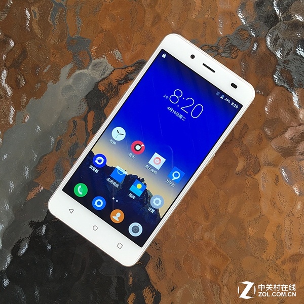 驚艷外觀設(shè)計(jì) 藍(lán)魔R10真機(jī)曝光