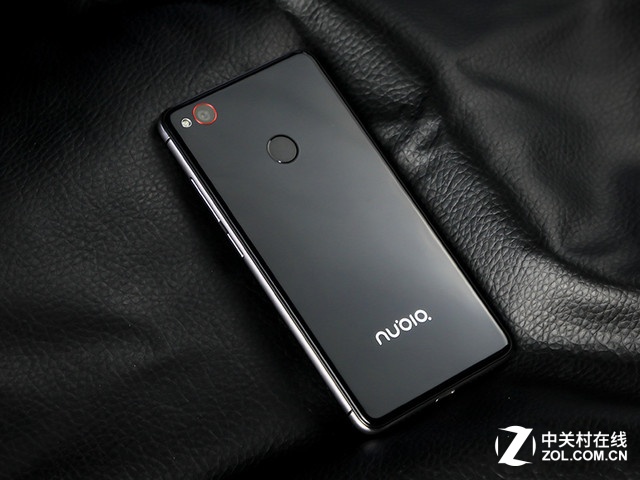 手機周刊:樂Max2頂配也親民/nubia又火了 