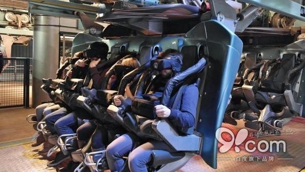 在家絕對體驗(yàn)不到 超驚險的虛擬現(xiàn)實(shí)過山車