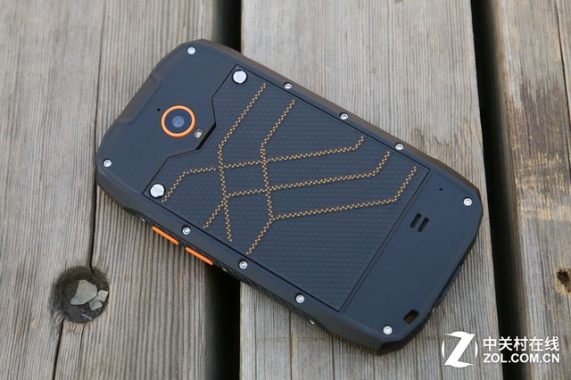 定義都市輕旅行 AGM Rio三防手機評測（待審核） 