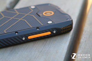 定義都市輕旅行 AGM Rio三防手機評測（待審核） 