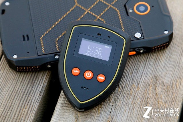 定義都市輕旅行 AGM Rio三防手機評測（待審核） 