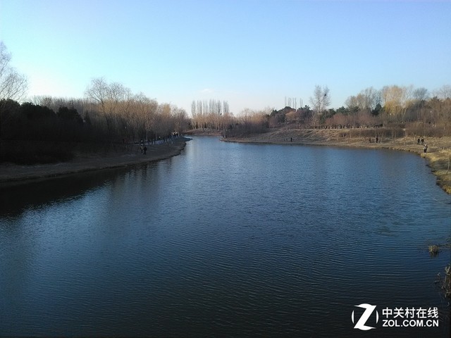 定義都市輕旅行 AGM Rio三防手機評測（待審核） 