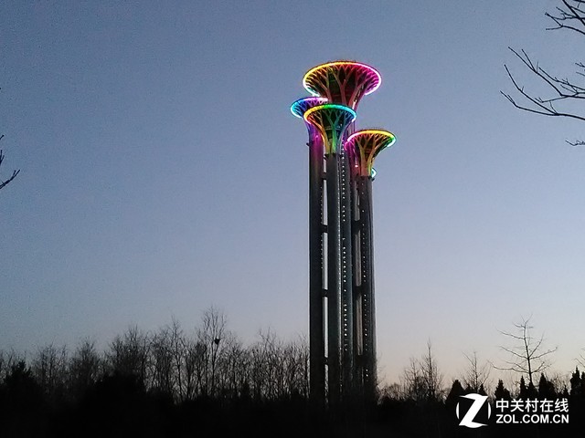 定義都市輕旅行 AGM Rio三防手機評測（待審核） 