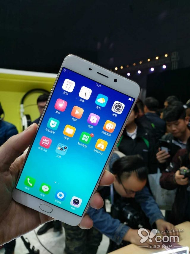 圓潤均衡由內而外 OPPO R9搶先體驗