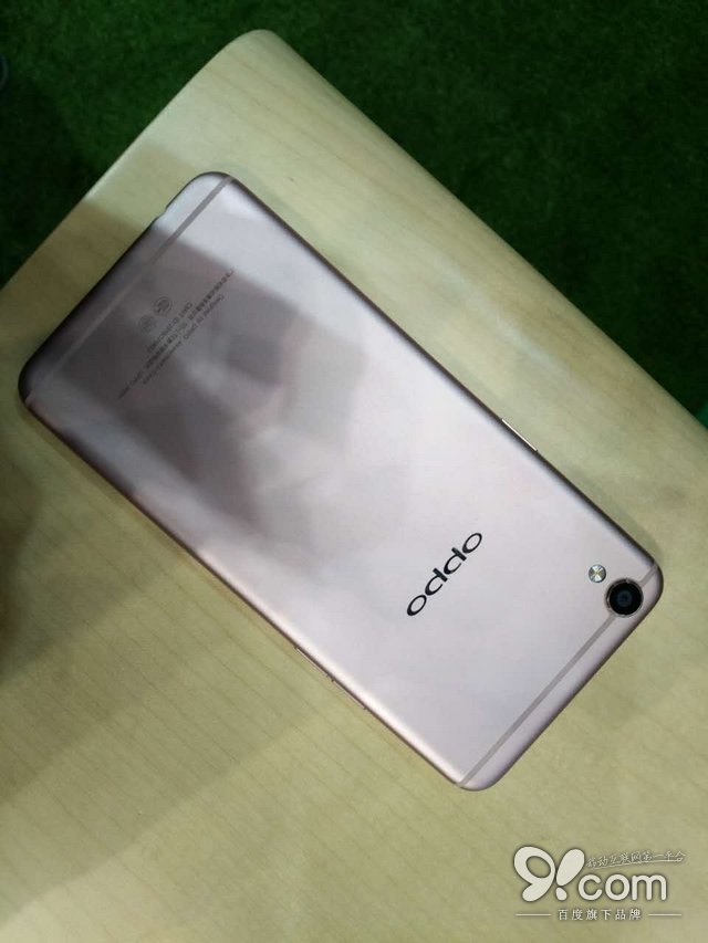 圓潤均衡由內而外 OPPO R9搶先體驗