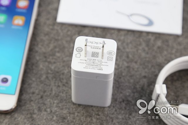 至美機身+前置指紋 OPPO R9開箱圖賞