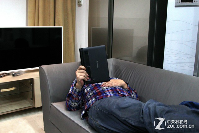 多模體驗(yàn)式評測 聯(lián)想YOGA平板2 Win版