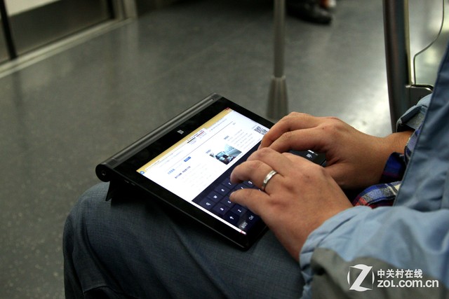 玩轉娛樂辦公 聯想YOGA平板2 Win版體驗