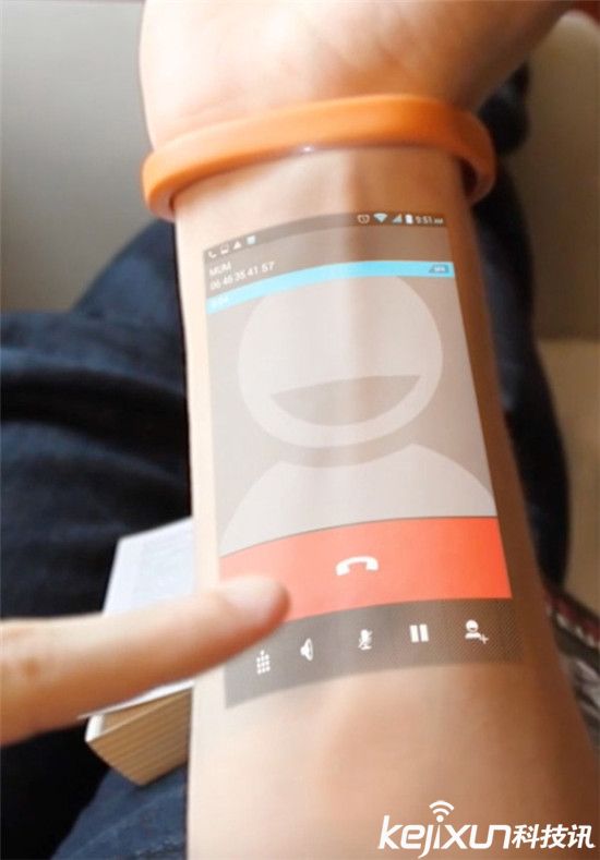 Apple Watch弱爆了 cicret智能手環駕到