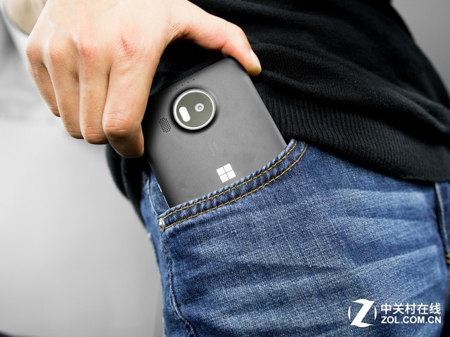 配驍龍830 Surface Phone或明年4月發布