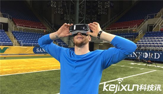 玩三星Gear 不用手機? 有望與Oculus合作VR一體機