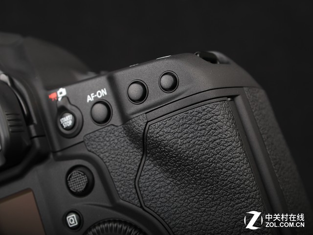 到底是不是比D5強的1DXII占坑 