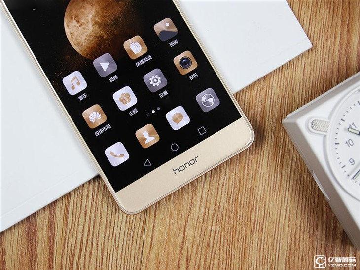 華為榮耀V8評測:極致科技集大成者 內斗華為P9?