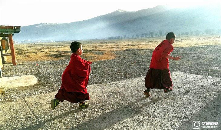 華為榮耀V8評測：極致科技集大成者 內斗華為P9？