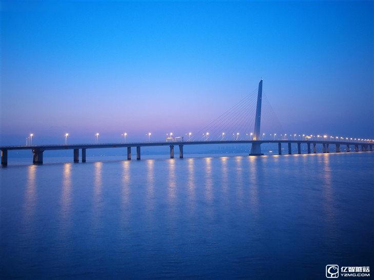 華為榮耀V8評測：極致科技集大成者 內斗華為P9？