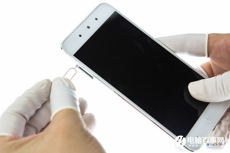 360手機(jī)F4做工如何？360手機(jī)F4拆機(jī)圖解評(píng)測(cè)