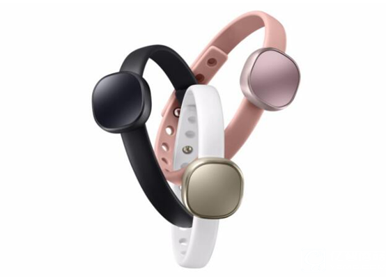 三星推新運(yùn)動(dòng)手環(huán)Charm 比Gear Fit更時(shí)尚