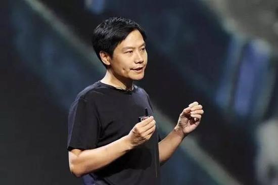 雷軍的焦慮:小米巔峰已過 陷入頹勢