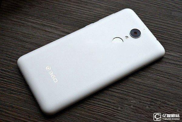 360手機N4和f4對比評測：誰更具性價比？