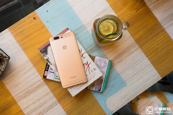 華為榮耀V8評測：麒麟950怎么樣？