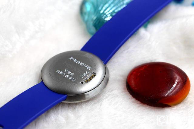 榮耀手環zero青春版上手評測 這個夏天戴著它上山下海